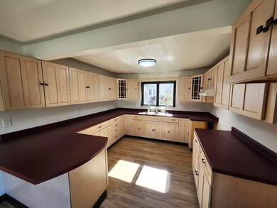 54 Elm St, East Millinocket, ME 04430 - photo 6