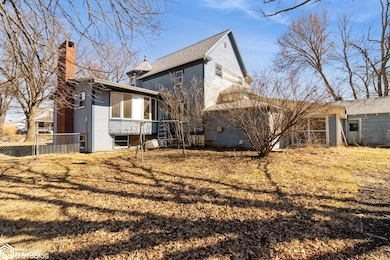 820 C Ave, Nevada, IA 50201 - photo 4