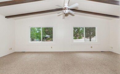 005_Living Room