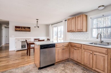 21 Sylvan Rd, North Hampton, NH 03862 - photo 3