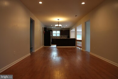 1700 Congress Dr, Blackwood, NJ 08012 - photo 3
