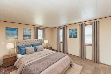 22409 Coulter Ave, Euclid, OH 44117 - photo 3