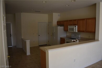 823 Hampton Cir unit 145, Naples, FL 34105 - photo 6