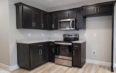 2216 & 1/2 S Connor Ave, Joplin, MO 64804 - photo 3