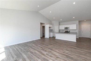 9832 Thorton Dr, Johnston, IA 50131 - photo 7