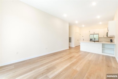 51 Queen Anne Rd unit 312, Bogota, NJ 07603 - photo 6