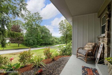 49 Sterup Dr, Troy, NY 12180 - photo 4