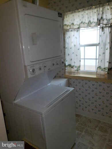 2003 Waters Edge Dr, Newark, DE 19702 - photo 7