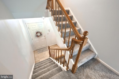 413 Weldon Dr, York, PA 17404 - photo 3