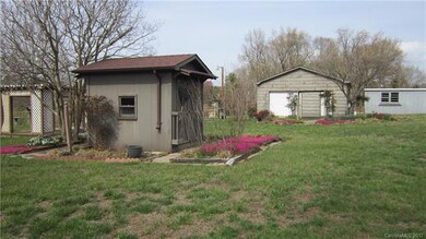 1192 Mocksville Hwy, Statesville, NC 28625 - photo 5