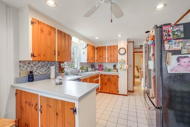 76 Ocean Blvd, Seabrook, NH 03874 - photo 7