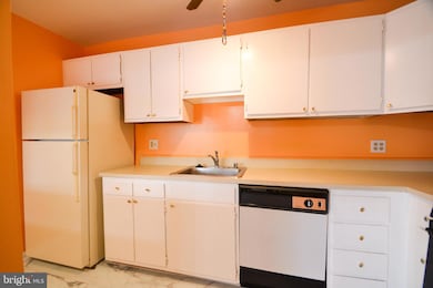 200 Erin Way unit 202, Reisterstown, MD 21136 - photo 4