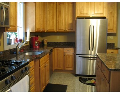 525 Beacon St, Lowell, MA 01850 - photo 5