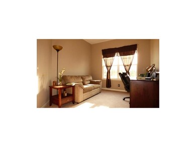 Bedroom/Office