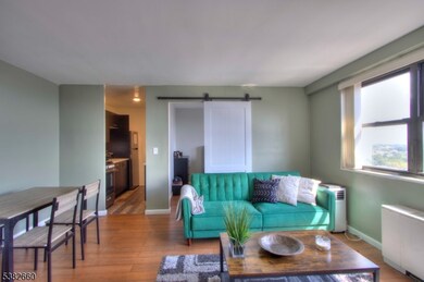 The Kennedy House unit 14 I, Bayonne, NJ 07002 - photo 4