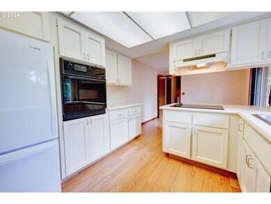 9660 SW 135th Ave, Beaverton, OR 97008 - photo 7