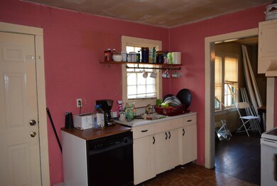 302 S Irwin St, Manchester, TN 37355 - photo 4