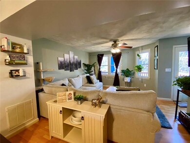 1004 Brookhaven Ln, Woonsocket, RI 02895 - photo 3