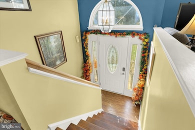 201 Overview Cir W, Red Lion, PA 17356 - photo 5