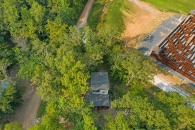 21 Guppy Ln, Broken Bow, OK 74728 - photo 2