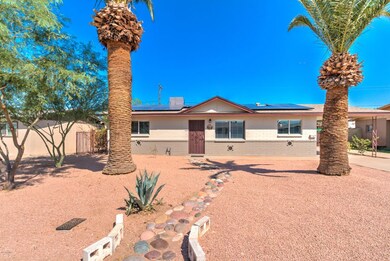 1112 W 10th St-2