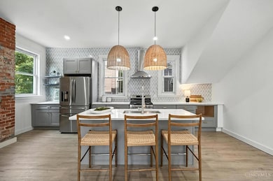 871 Hutchins Ave, Cincinnati, OH 45229 - photo 7