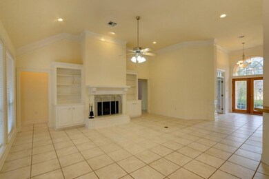 Spacious living room with gas fireplace, Master su