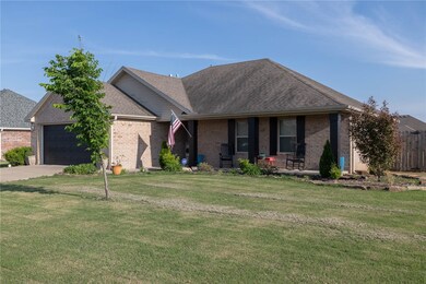 927 White Oak St, Elkins, AR 72727 - photo 4