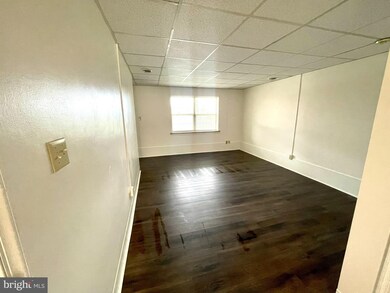 534 Warm Spring Rd unit 4, Chambersburg, PA 17202 - photo 5