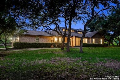 8642 Classic Oaks Ln, San Antonio, TX 78255 - photo 2