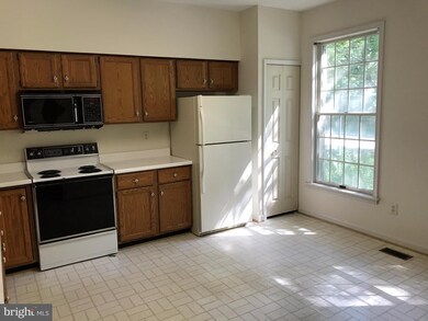 11825 Sherbourne Dr, Lutherville Timonium, MD 21093 - photo 5