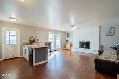Family Rm, Kitchen, Fireplace