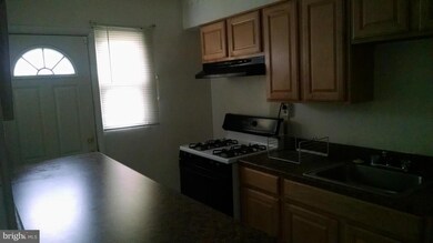 1010 Mount Holly St, Baltimore, MD 21229 - photo 5