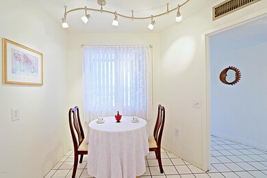 10874 W Buccaneer Dr, Sun City, AZ 85351 - photo 6