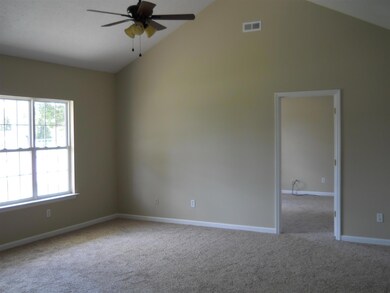 308 Cottonwood Dr, Shelbyville, TN 37160 - photo 2