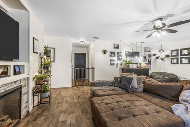 2607 Royal Ln, Granbury, TX 76049 - photo 4