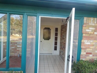 2216 Hurstview Dr, Hurst, TX 76054 - photo 2