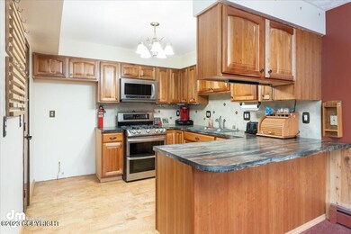 08-Kitchen_ELI03584-Edit