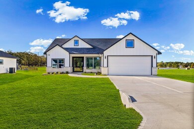 42 Meadow Lake Dr, Trinity, TX 75862 - photo 2