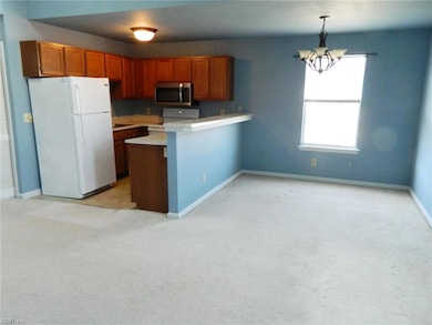 Kitchen with eat-in area
