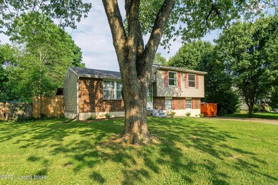 8215 Sealston Dr, Louisville, KY 40228 - photo 2