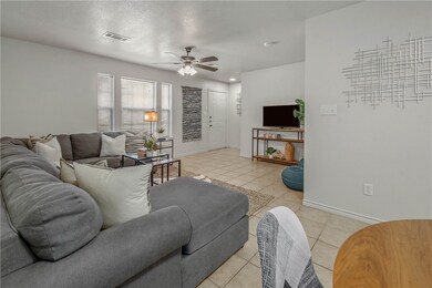 1140 Gridiron Dr, College Station, TX 77840 - photo 5