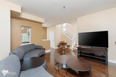 22-Living Room 20200928-DW-6768