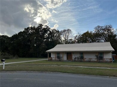 801 Chipley St, Baker, LA 70714 - photo 2