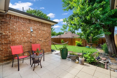 2017 Stein Way, Carrollton, TX 75007 - photo 6