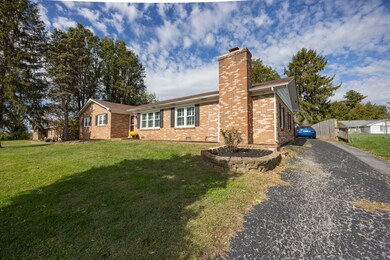 810 Westwood Dr, Paris, KY 40361 - photo 3