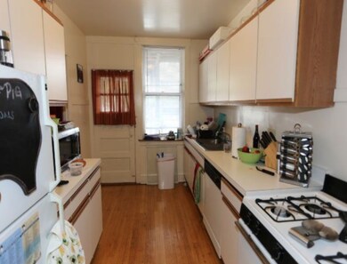 4817 N Oakley Ave unit 2, Chicago, IL 60625 - photo 2