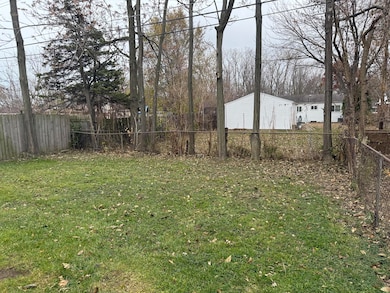 20812 Woodward St, Clinton Township, MI 48035 - photo 4