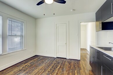 607 Enid St unit 2, Houston, TX 77009 - photo 6
