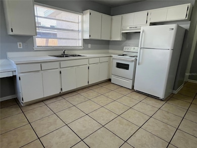 9908 Vaughn St, Gibsonton, FL 33534 - photo 3